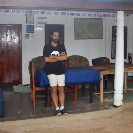 Meera Homestay & Guest House Anuradhapura Luaran gambar