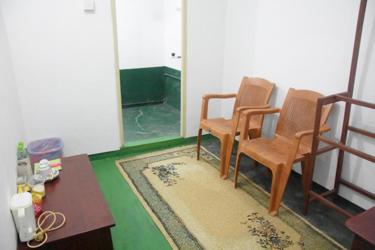 Meera Homestay & Guest House Anuradhapura Luaran gambar