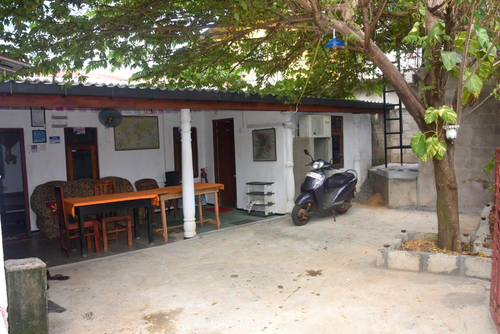 Meera Homestay & Guest House Anuradhapura Luaran gambar