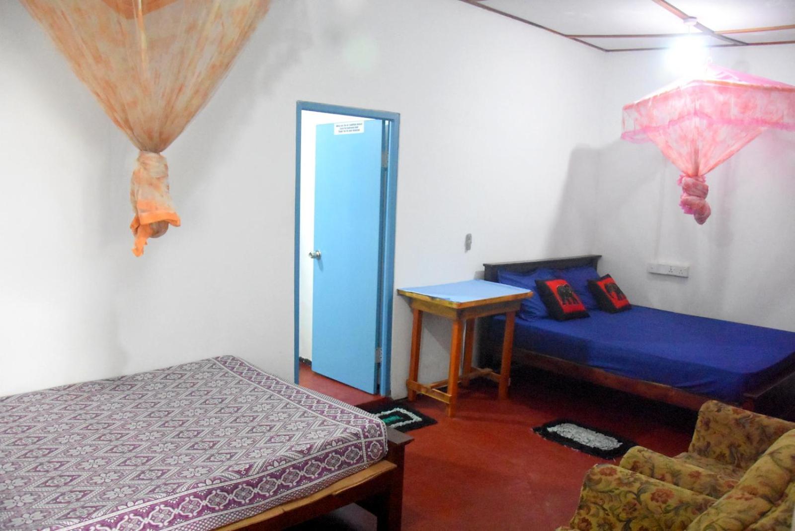 Meera Homestay & Guest House Anuradhapura Luaran gambar
